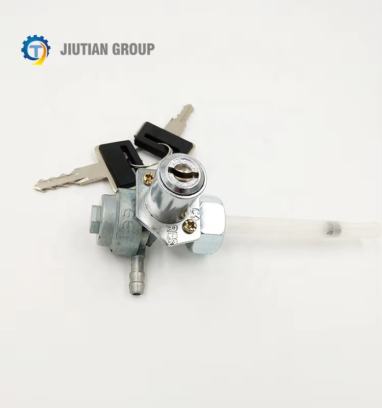 01 Fuel Tank Petrol Cork with 02 Key | Fuel Tank Lock For Honda 70 & 125 and China Motorcycles - Without Box