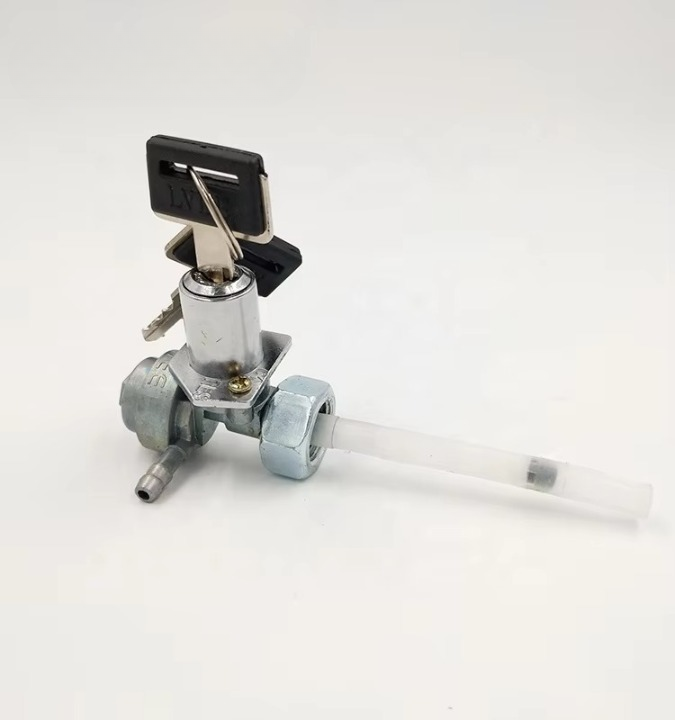 01 Fuel Tank Petrol Cork with 02 Key | Fuel Tank Lock For Honda 70 & 125 and China Motorcycles - Without Box